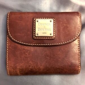 Dooney & Bourke leather wallet, excellent condition